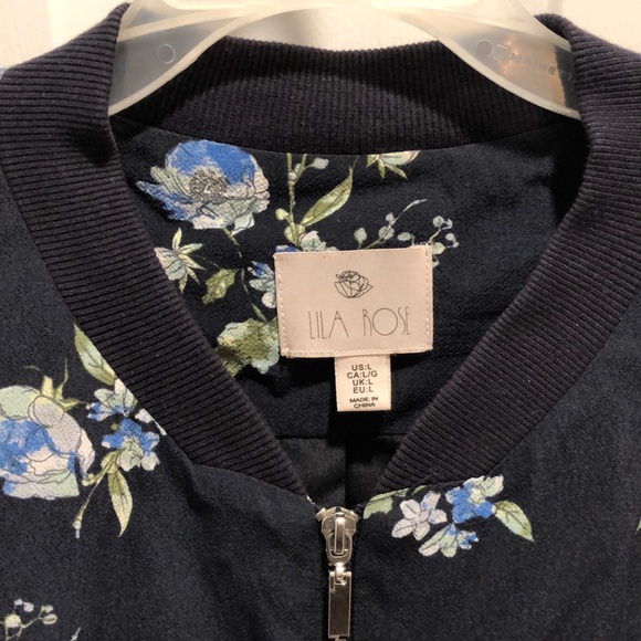 LILA ROSE navy blue flower print bomber - Picture 2 of 5